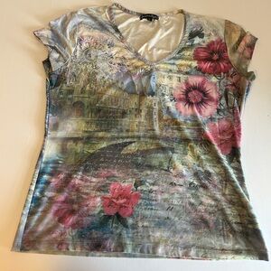 Scenic Floral V-Neck Short Sleeve Tee - Pink Multi